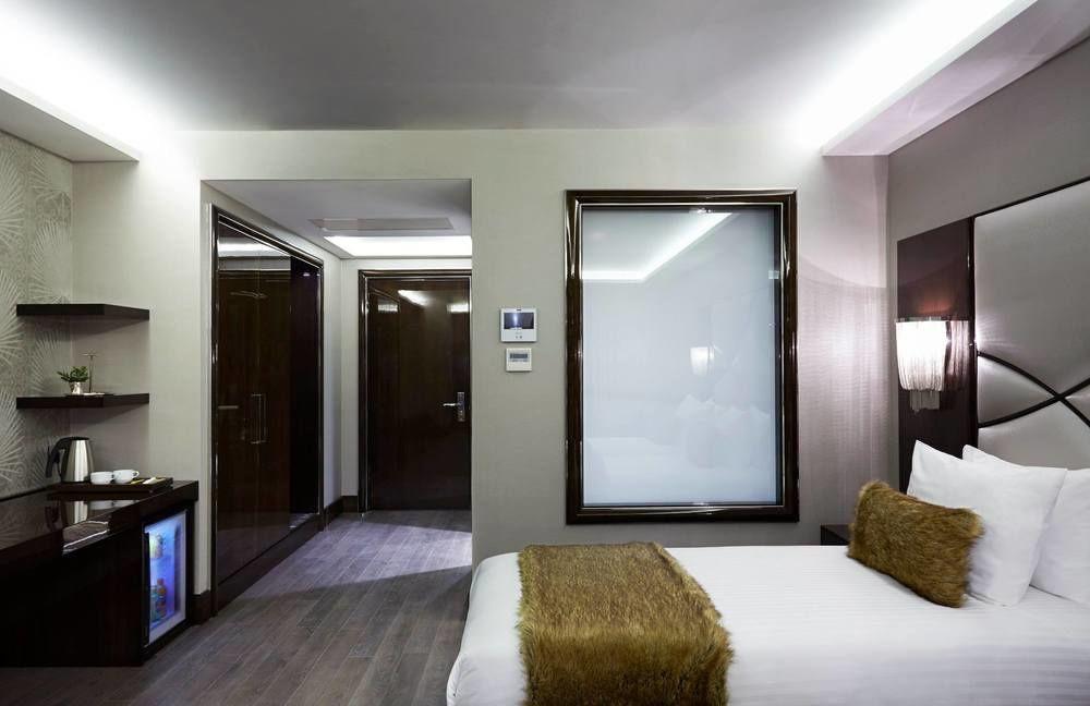 Doubletree By Hilton Gayrettepe Hotel Istanboel