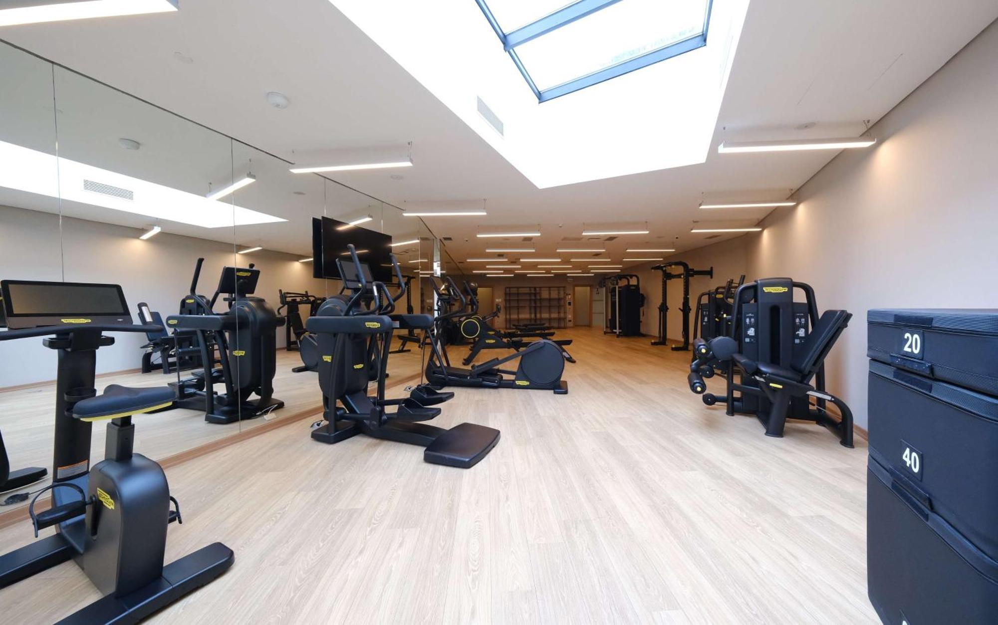 Doubletree By Hilton Gayrettepe Hotel Istanboel