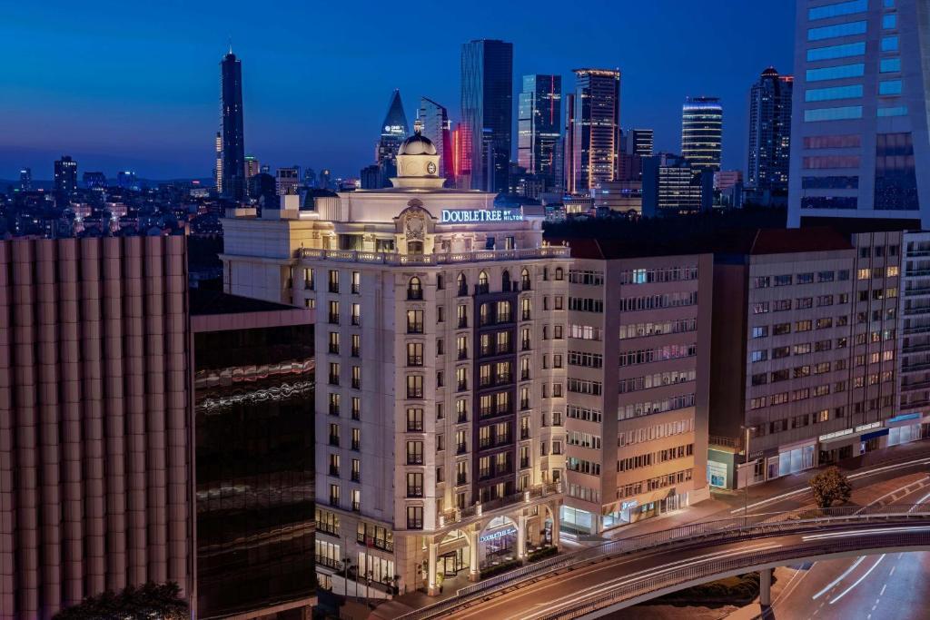 Doubletree By Hilton Gayrettepe 5*